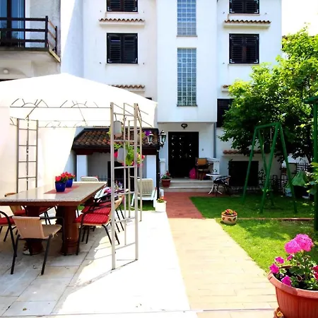 Vista 1 Fuer 2 Personen Mit Garten Und Grill Apartamento *