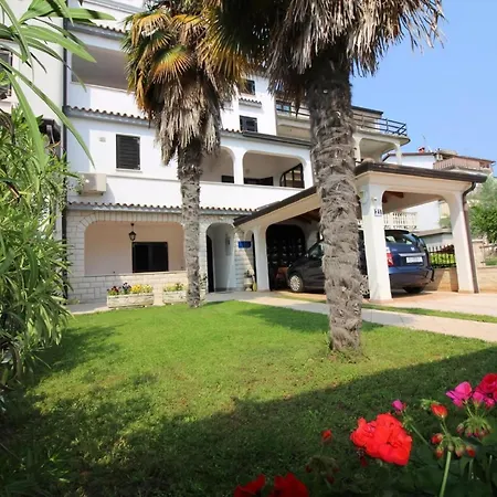 Apartamento Vista 1 Fuer 2 Personen Mit Garten Und Grill *